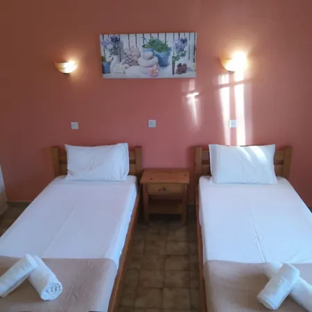 Elli Marina And Lejlighedshotel 2*